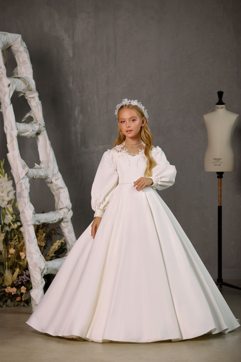 OTTAWA – CLASSIC COMMUNION DRESS WITH PUFF SLEEVE AND LACE TRIM by Mia Bambina Boutique Canada